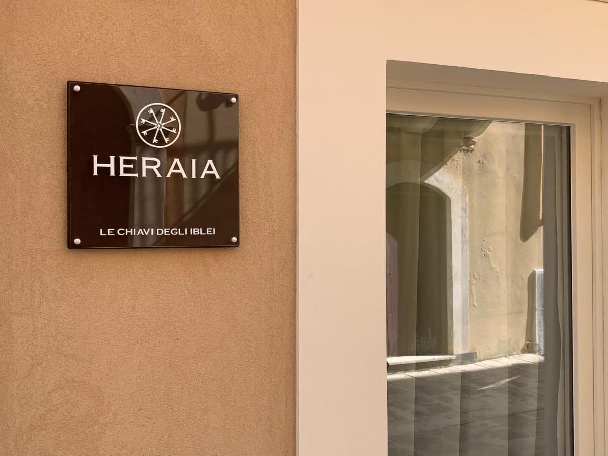 Heraia Ragusa Luaran gambar